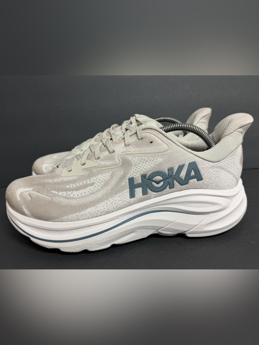 HOKA One One Clifton 10 Men's Running Shoes 10.5 4E X-Wide Putty Grout WORN ONCE